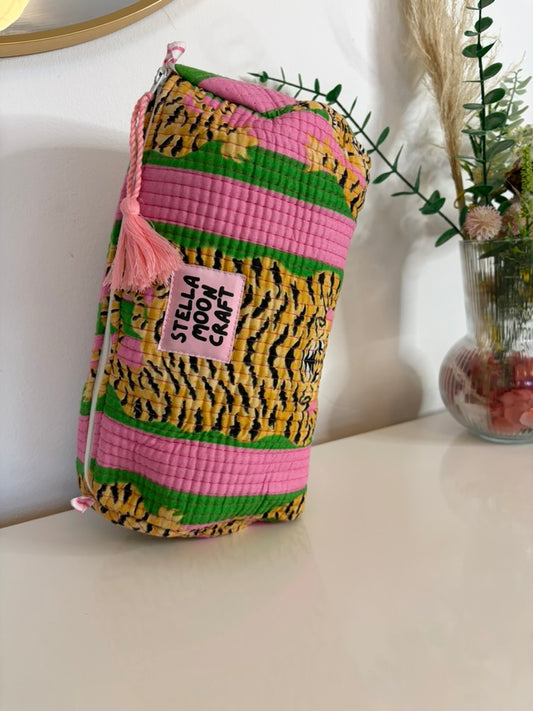 Pink & Green Tiger Wash Bag Set