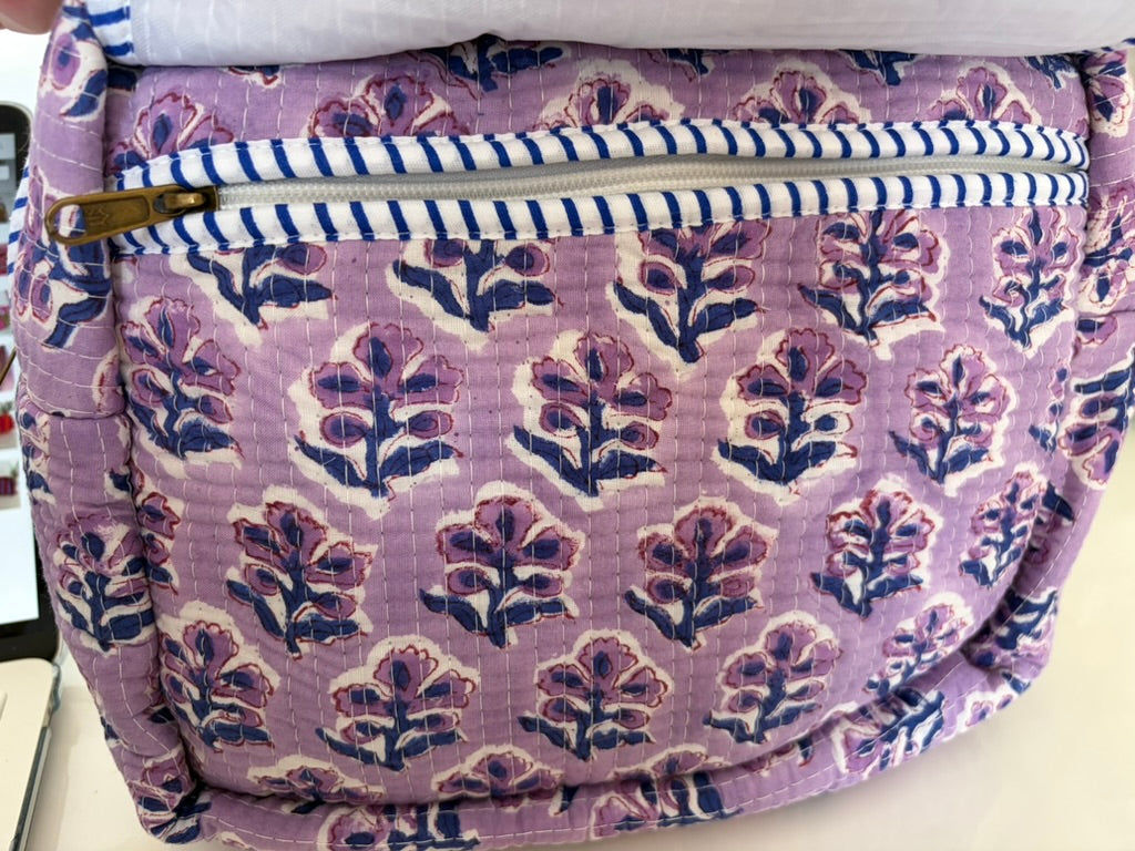 Scalloped Lilac Wash Bag