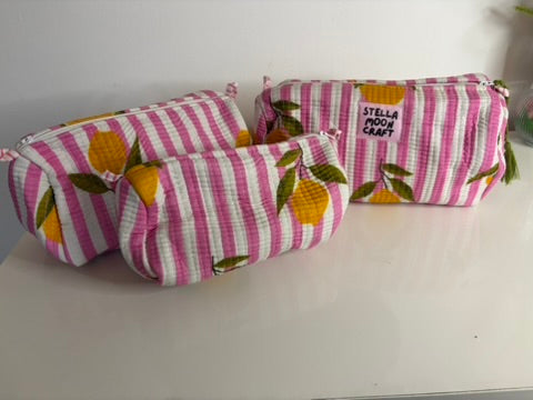 Lemon Wash Bag Set